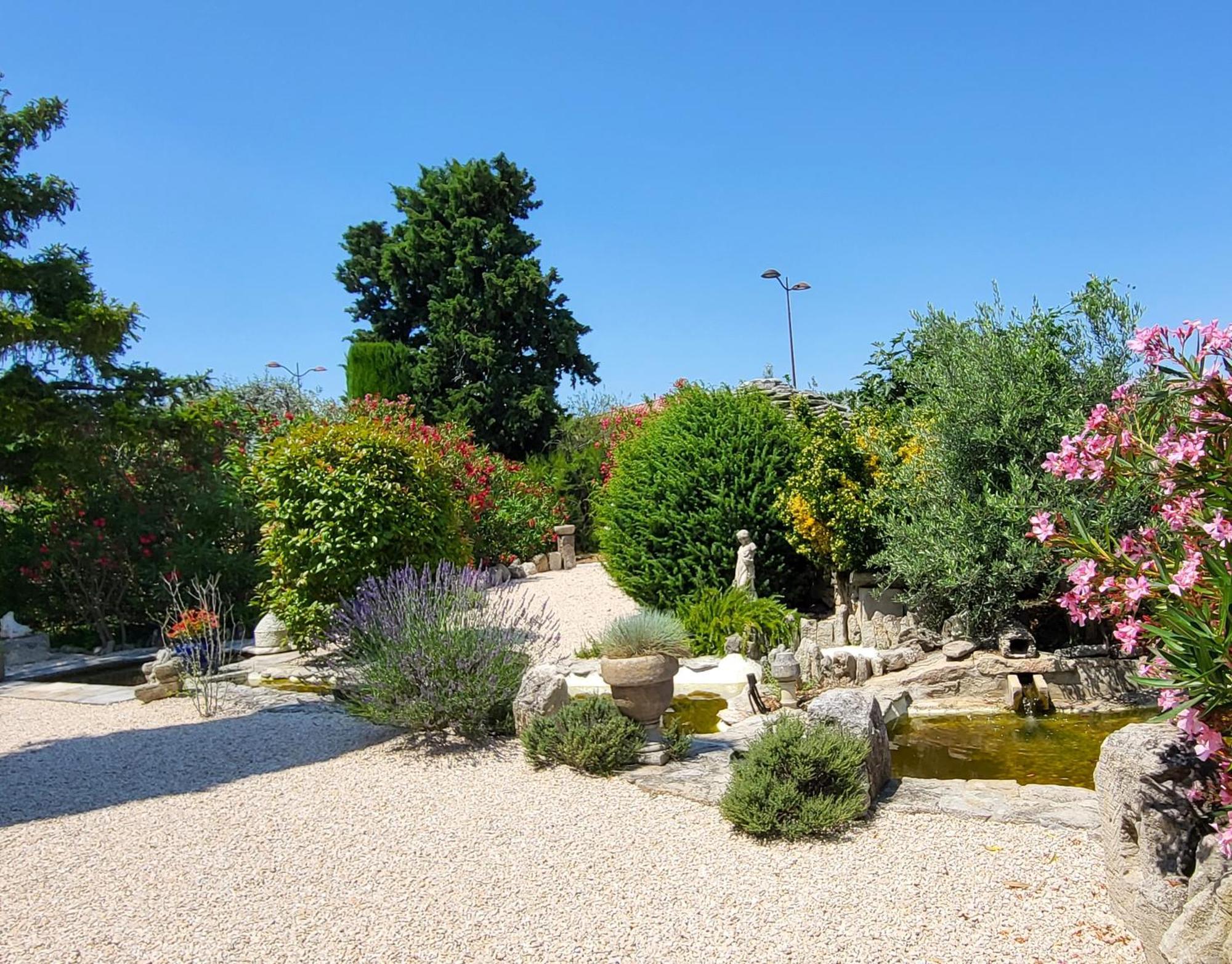 "La Massette Du Cheval Blanc" Villa De Caractere En Pierre LʼIsle-sur-la-Sorgue Exteriör bild